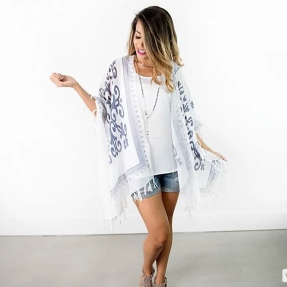 Cents Of Style Other - White & Blue Kimono